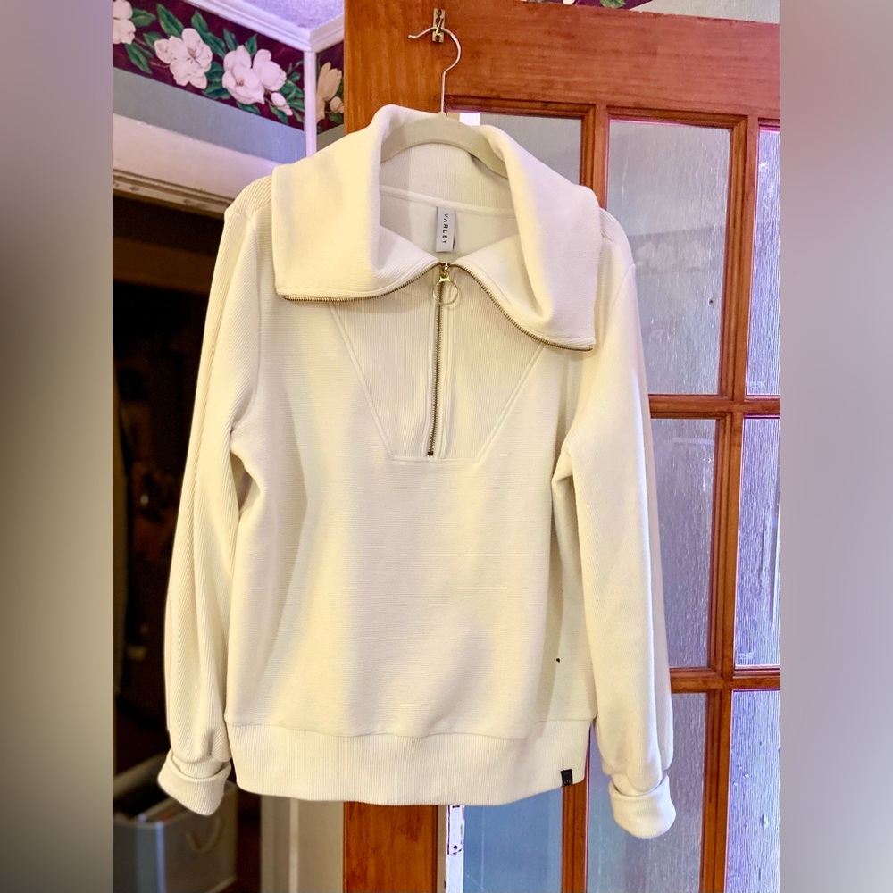 VARLAY VINE HALF ZIP OVERSIZED PULLOVER IN IVORY